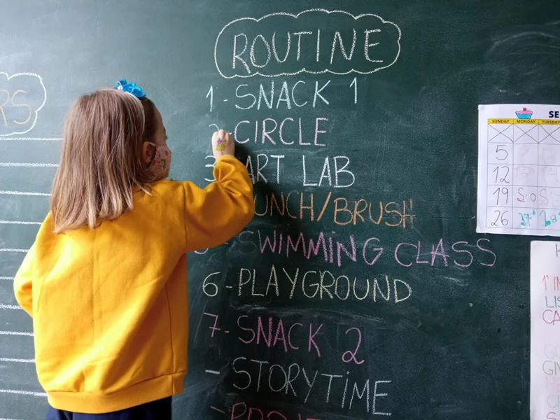 Alunos da Global Me School em atividade
